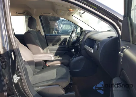 2015 Jeep Compass Sport из США, поврежденный, VIN 1C4NJDBB2FD283091